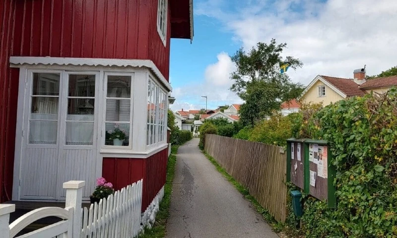 Spacer po wyspie K&ouml;pstads&ouml;