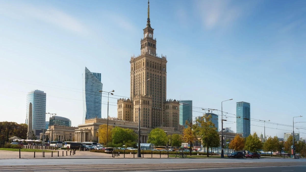 Warszawa. TOP 12 atrakcji, które warto zobaczyć w Warszawie [PRZEWODNIK]
