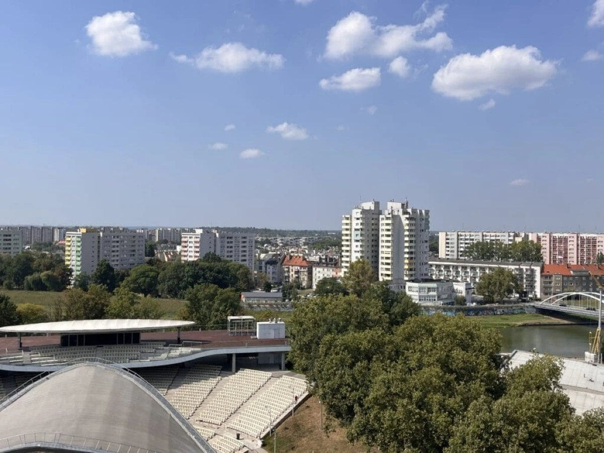 Widok na Nadodrze oraz amfiteatr